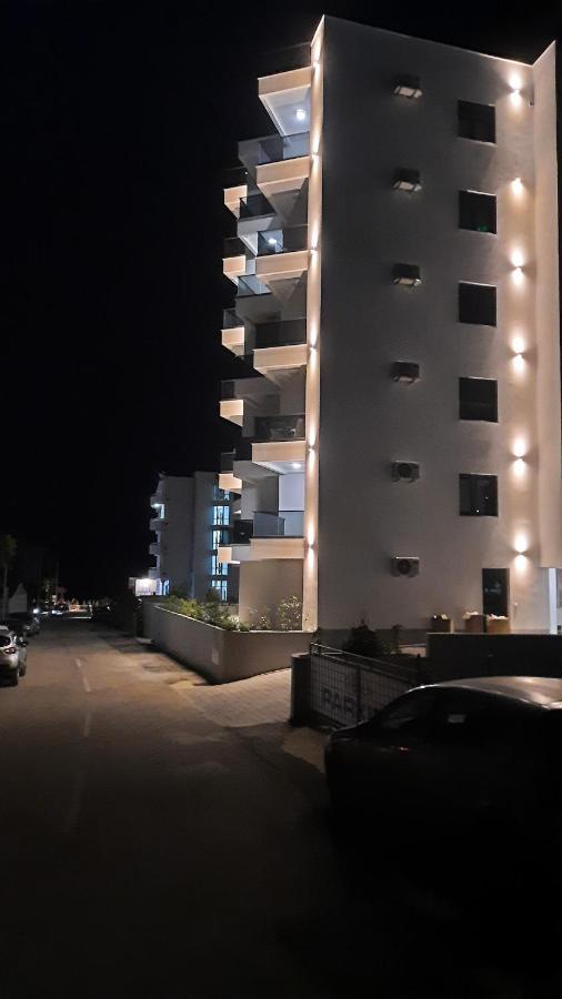 Apartment Beach D&A Бар Екстериор снимка